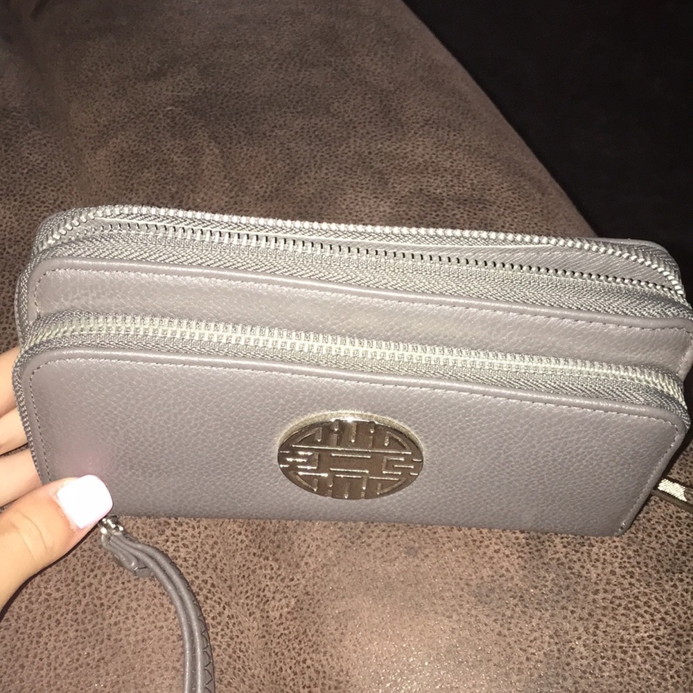 Wristlet - Picture 3 of 4